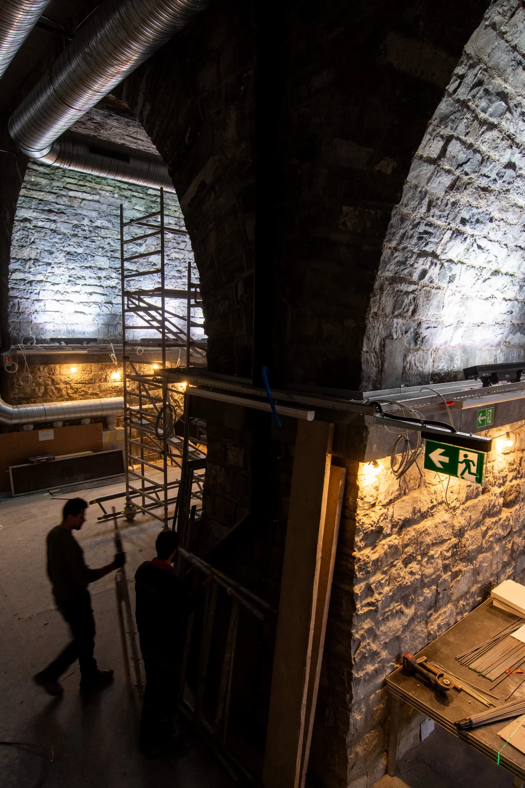 Deux clubs sous les arches du Grand-Pont: dernière étape d’un chantier unique en son genre