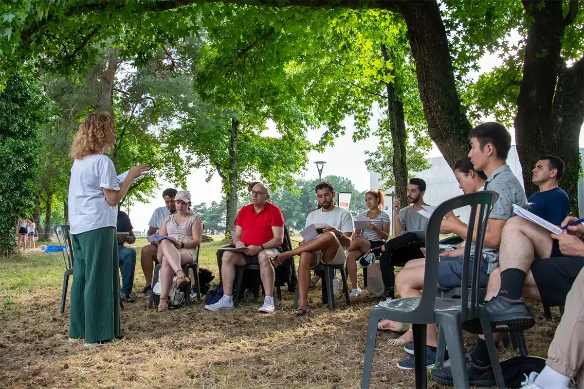 Apprendre le français au bord de l’eau: les cours à Vidy-plage sont de retour!